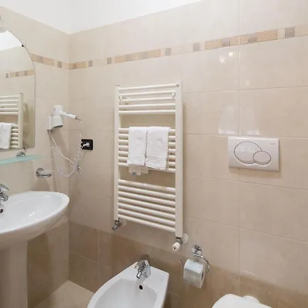 Moderna Szálloda Genova